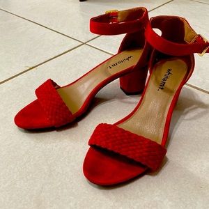 White mountain red sandals